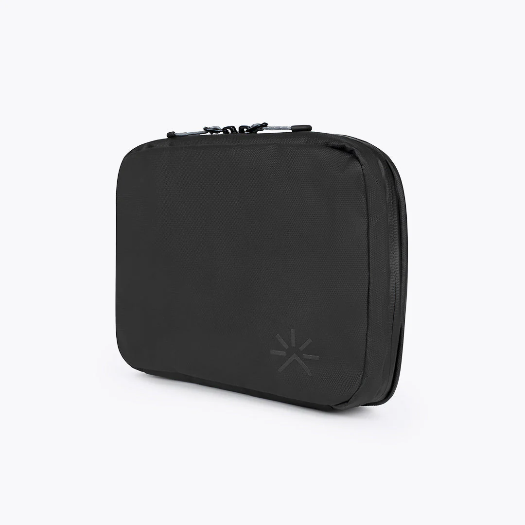 FidLock® Toiletry All Black